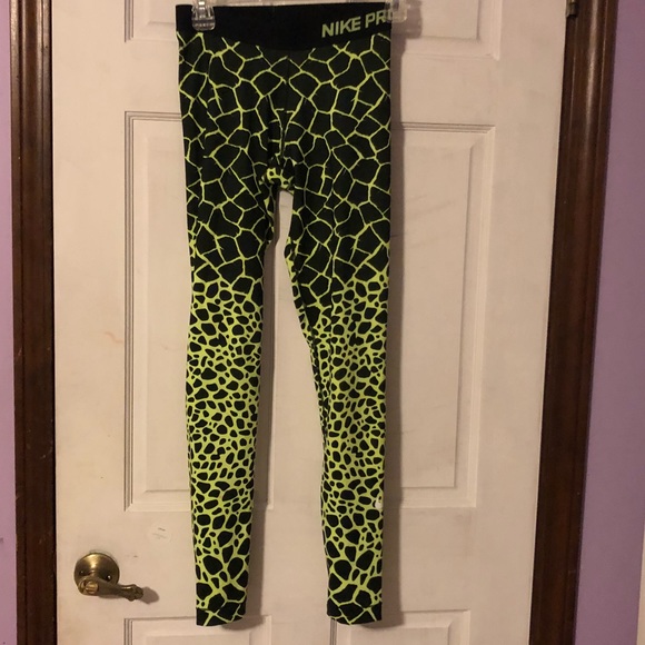 Nike Pants - Nike Pro Dry Fit Leggings